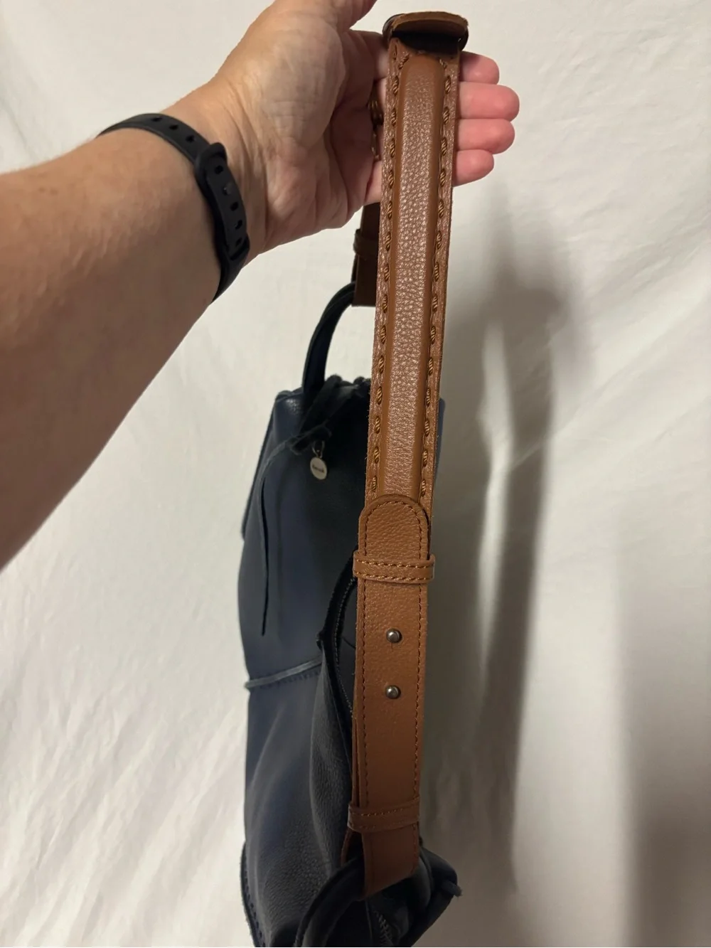 The Sak Los Feliz Navy Blue Leather Slouchy Hobo Shoulder Bag